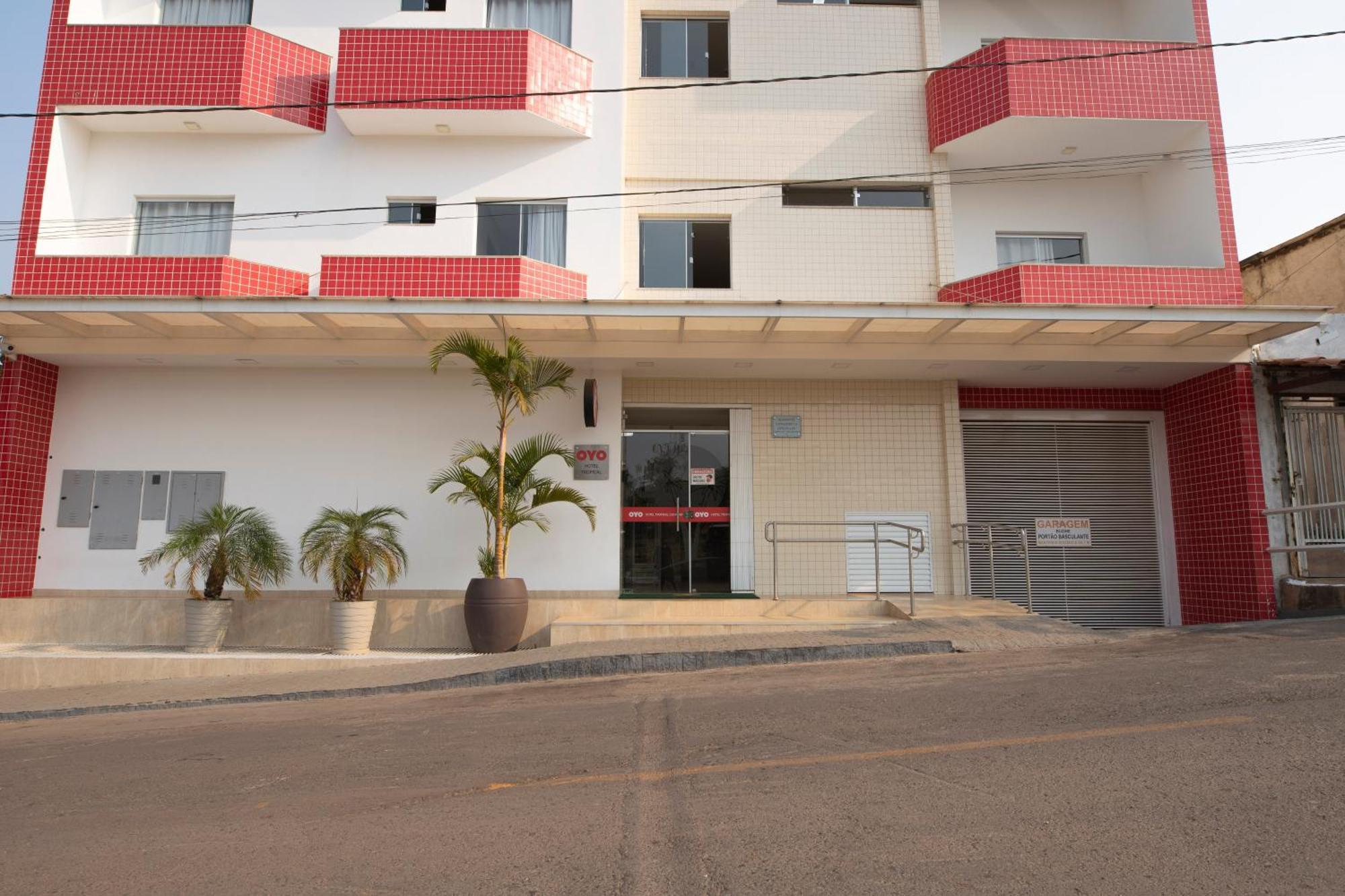 Oyo Tropical Confort Hotel, Brasilia Sao Sebastiao  Exterior foto